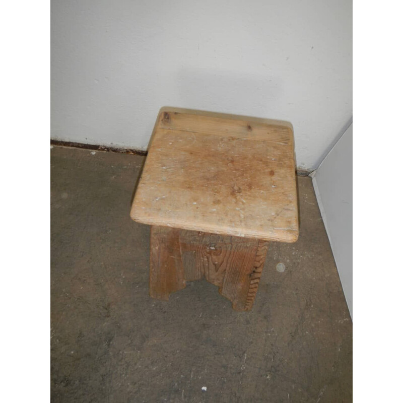 Tabouret vintage en sapin