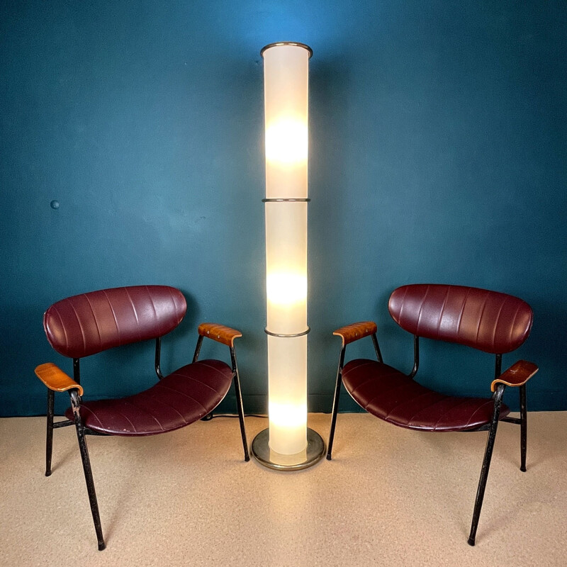 Vintage floor lamp in white opaline glass, Italy 1970