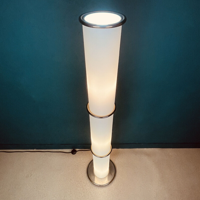 Vintage floor lamp in white opaline glass, Italy 1970