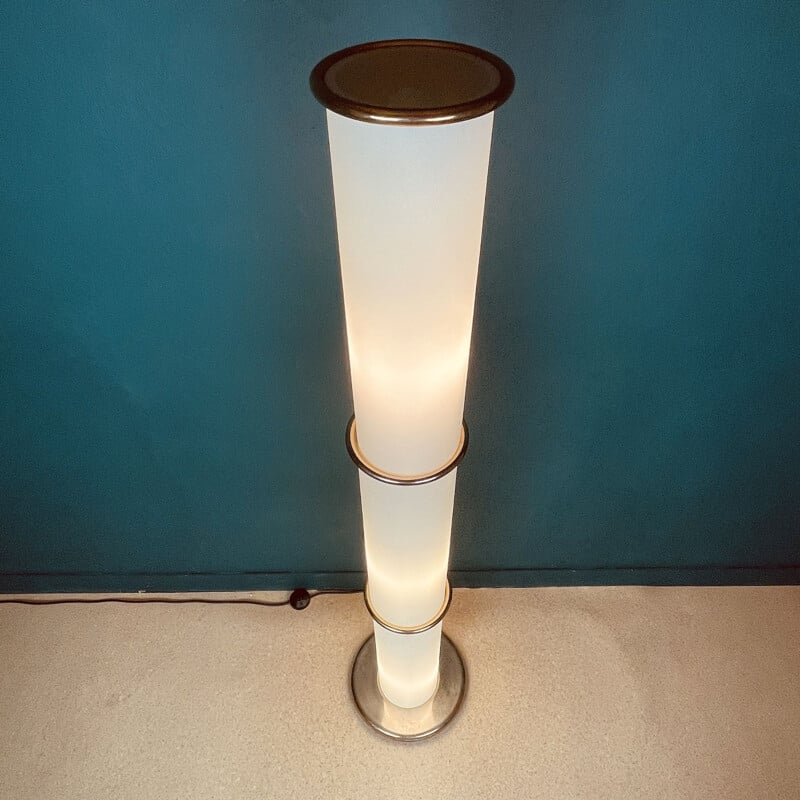Vintage floor lamp in white opaline glass, Italy 1970