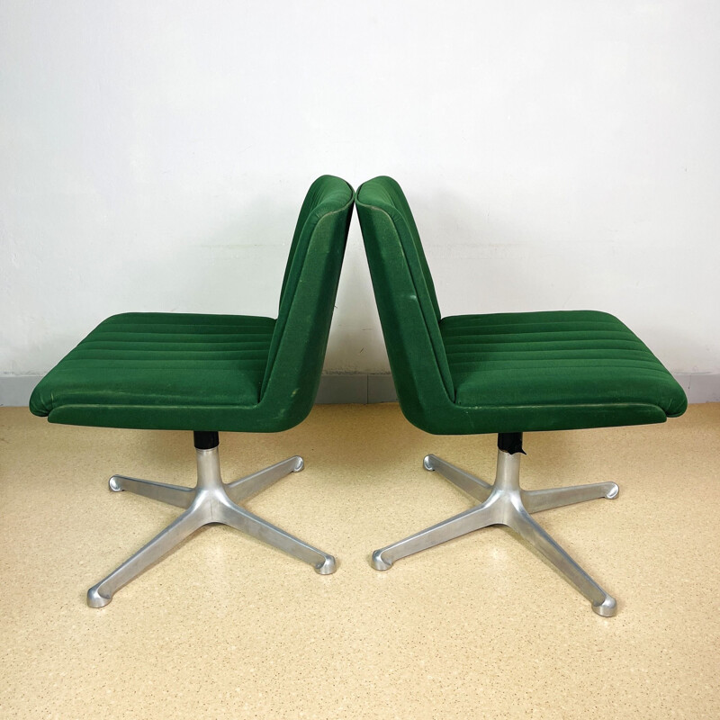 Mid-century swivel green armchair P125 by Osvaldo Borsani for Tecno, Italy 1970s