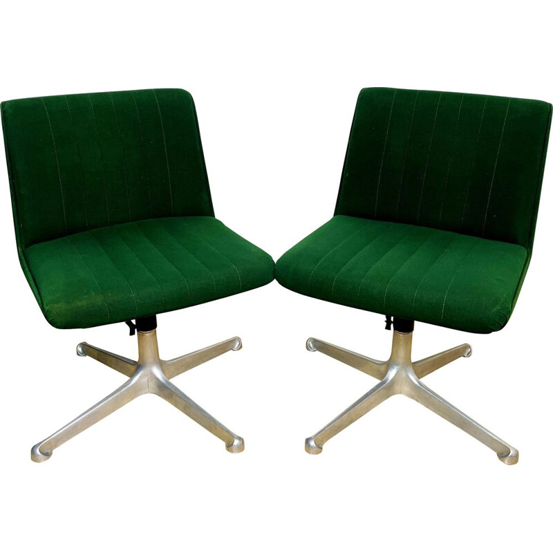 Mid-century swivel green armchair P125 by Osvaldo Borsani for Tecno, Italy 1970s