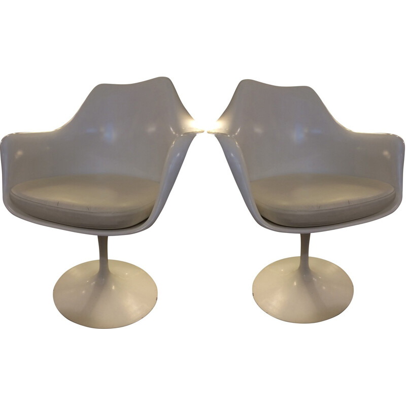 Pair of "Tulip" armchairs, Eero SAARINEN - 1990s
