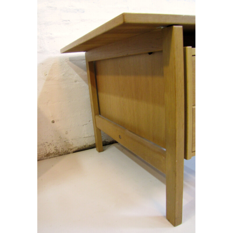 Danish Getama desk in oak, Hans J. WEGNER - 1960s