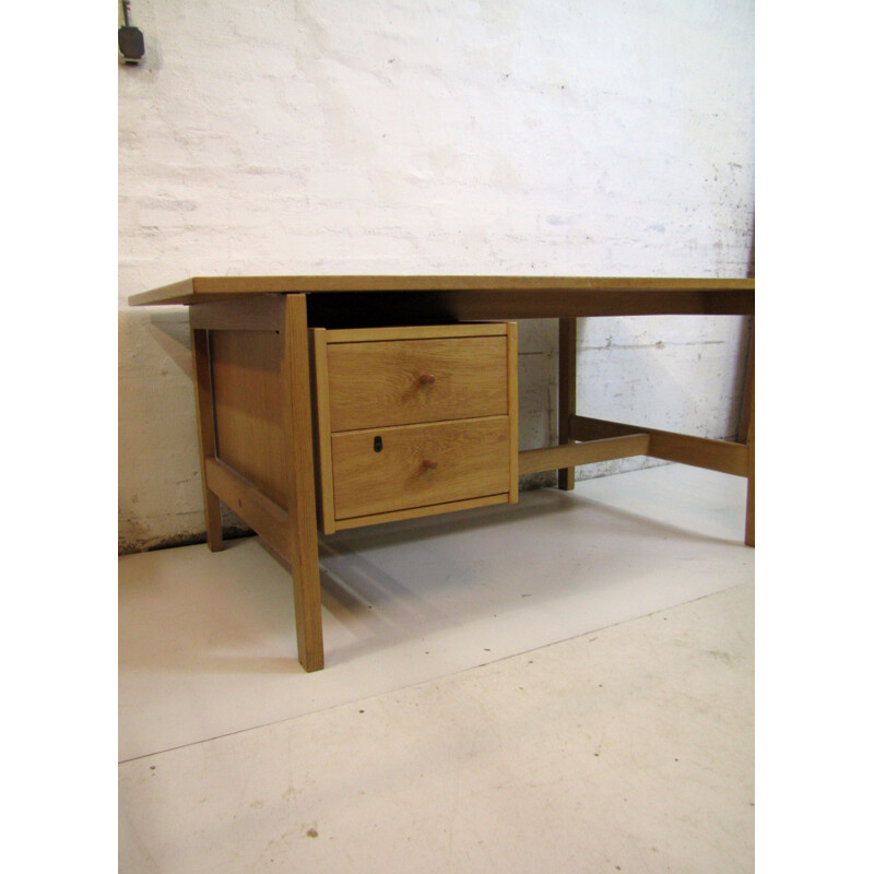 Danish Getama desk in oak, Hans J. WEGNER - 1960s