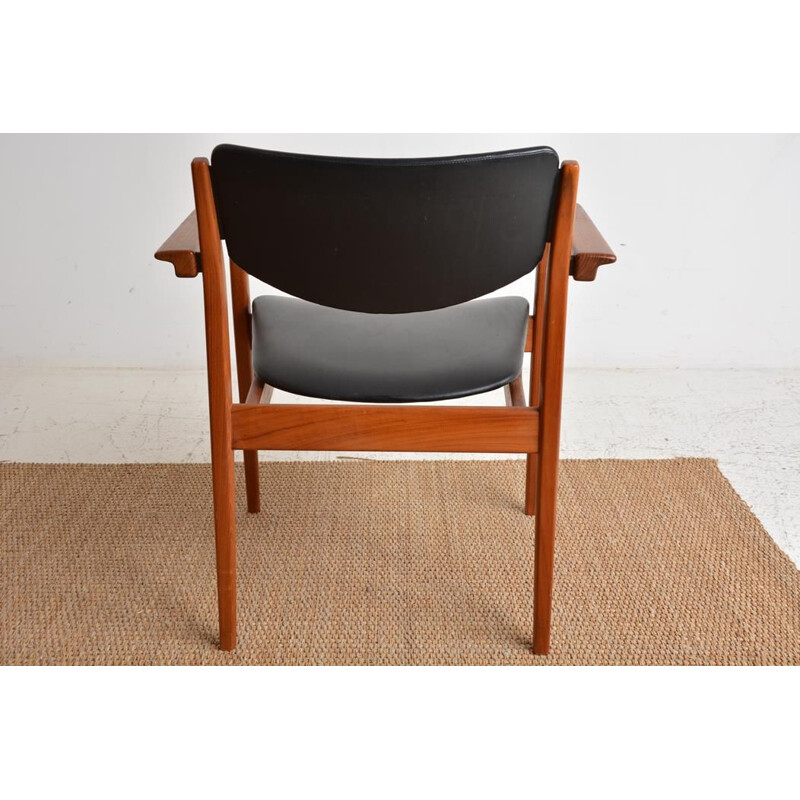 Vintage armchair number "196" in leather and teak by Finn Juhl for France & Son, 1960