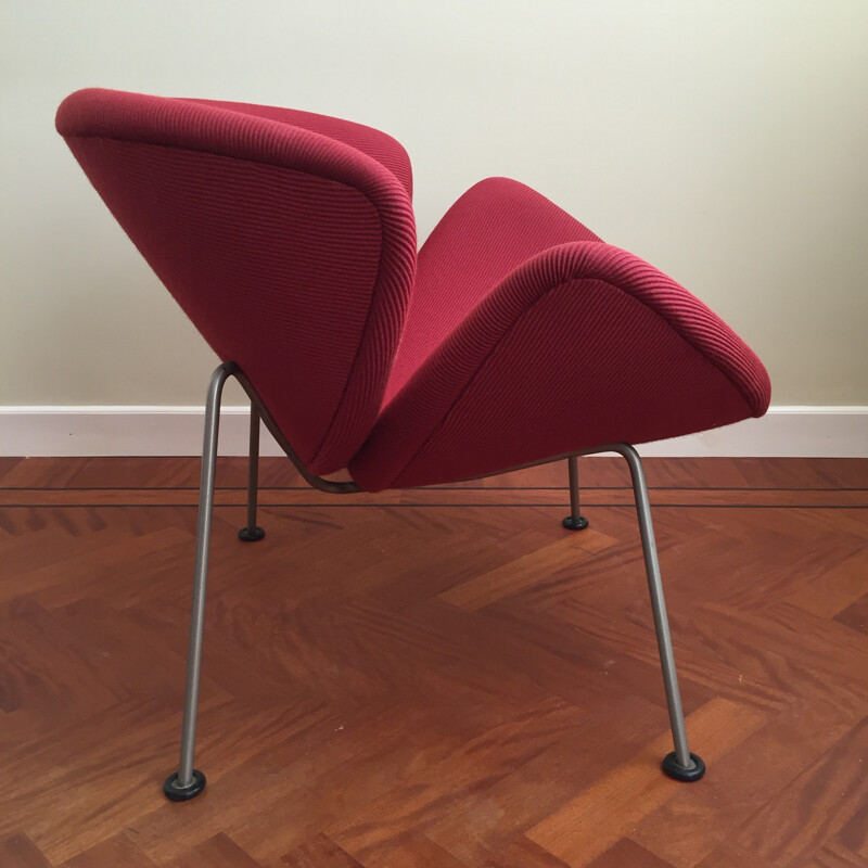 Artifort "Slice Chair" easy chair in cherry red fabric and steel, Pierre PAULIN - 1960s