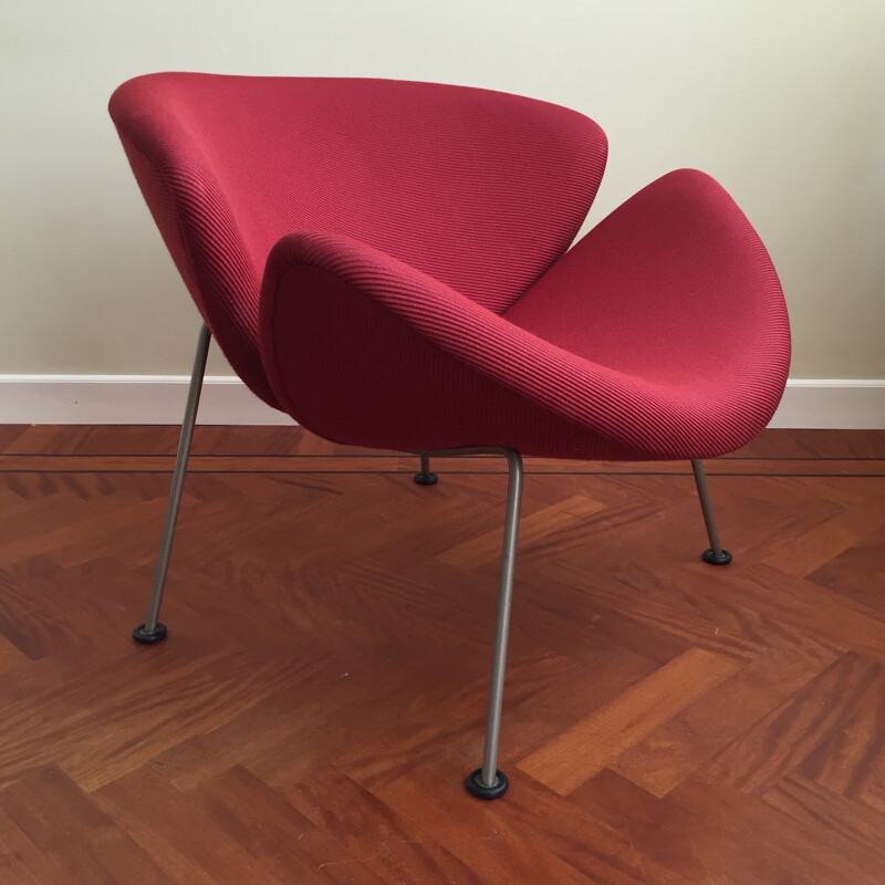 Artifort "Slice Chair" easy chair in cherry red fabric and steel, Pierre PAULIN - 1960s