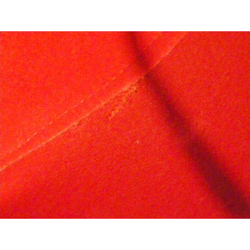Fauteuil rouge vintage en forme de main - 1970