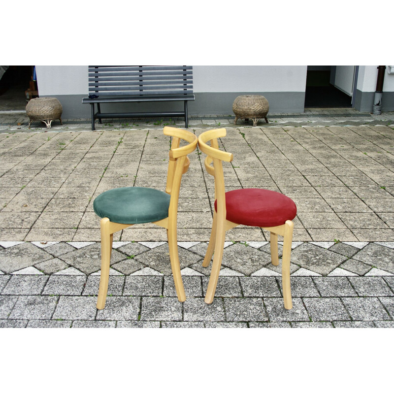 Ein Paar Stühle von JL MOLLER DENMARK