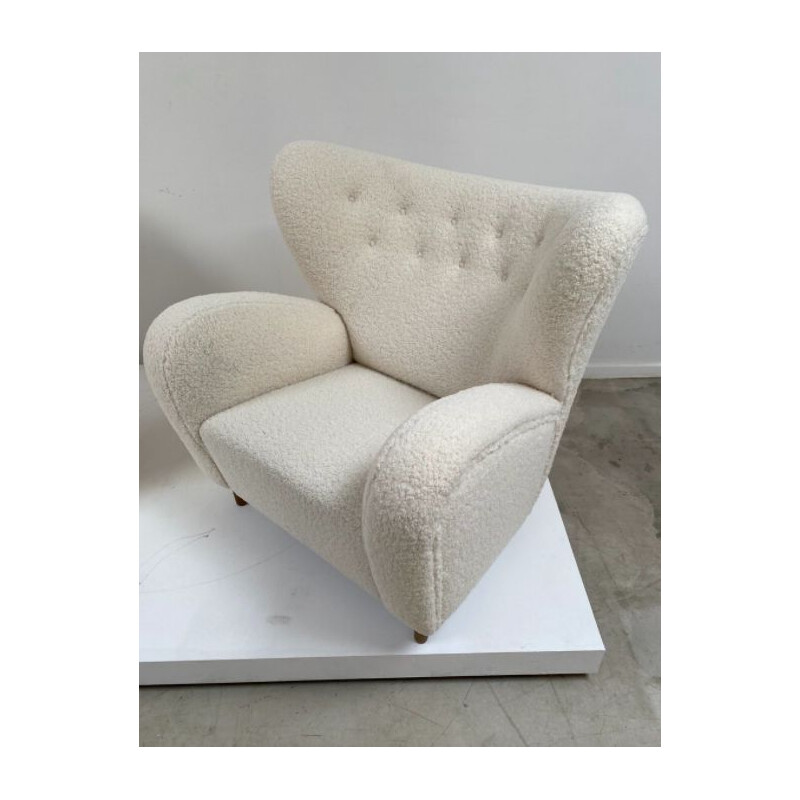 Fauteuil danois vintage blanc et son repose-pied 1970