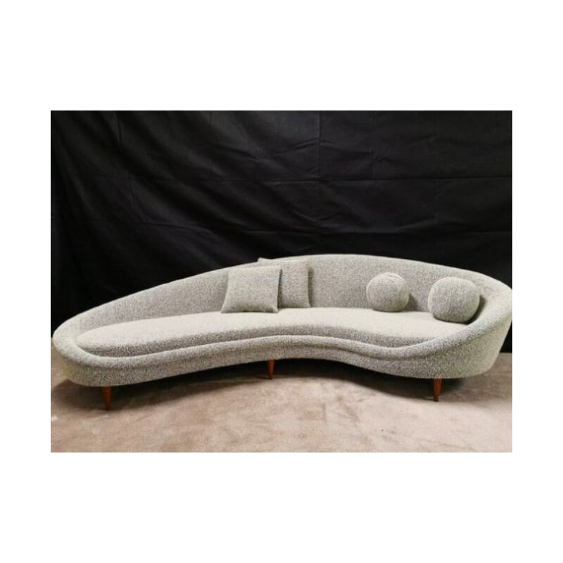 Munari banana sofa in bouclette fabric 1970
