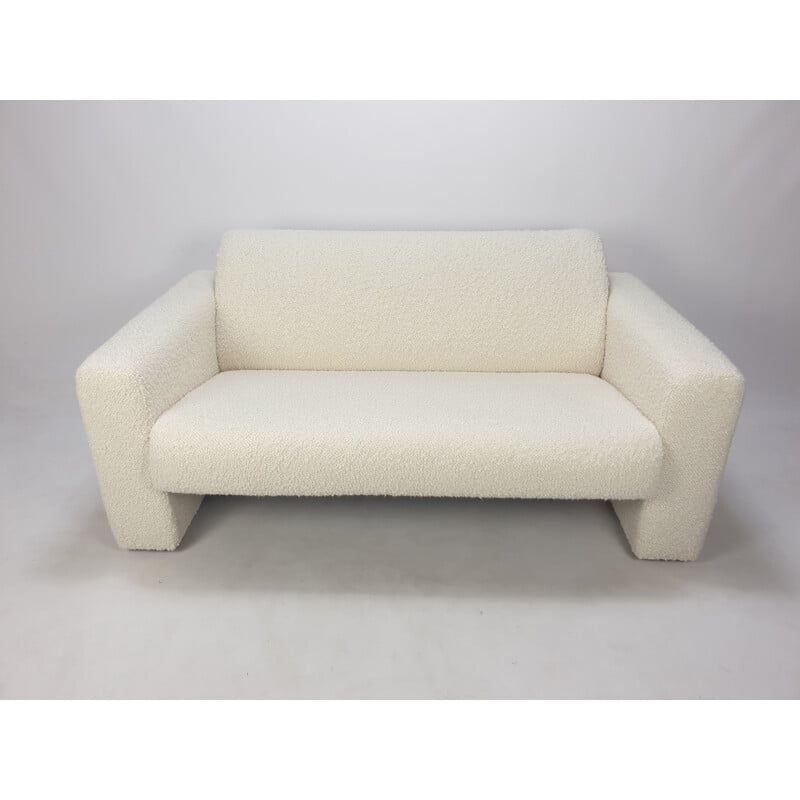 Vintage 2-seat sofa in bouclé fabric by Artifort, 1980s