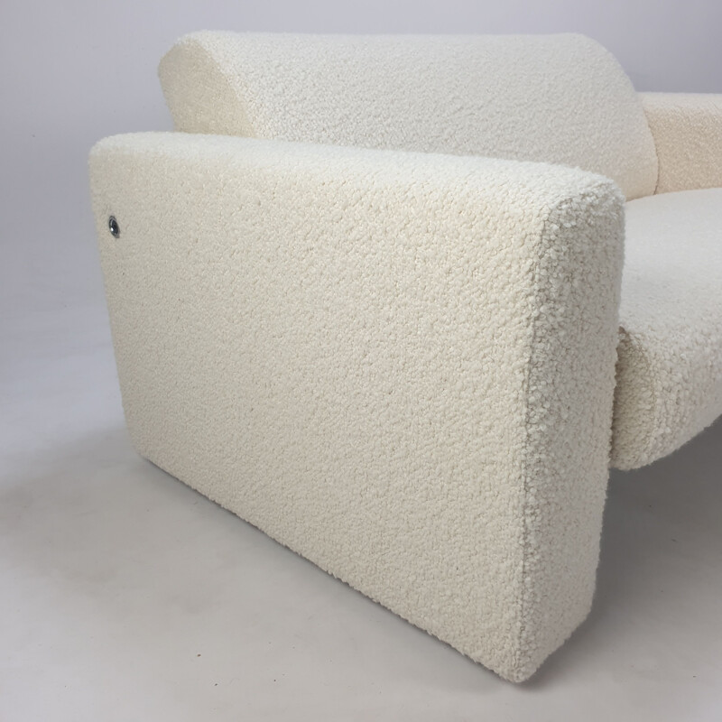 Vintage 2-seat sofa in bouclé fabric by Artifort, 1980s