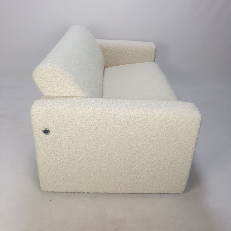 Vintage 2-seat sofa in bouclé fabric by Artifort, 1980s