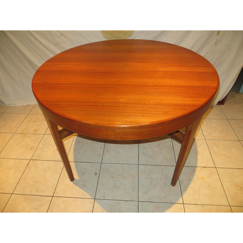 Scandinavian dining table in teak - 1960s