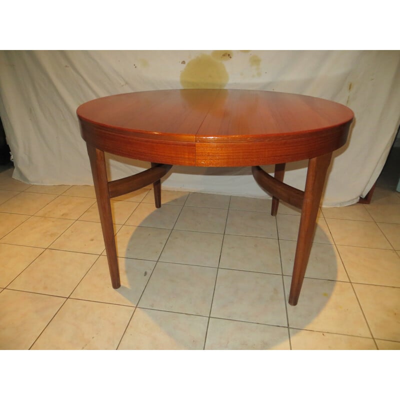 Scandinavian dining table in teak - 1960s