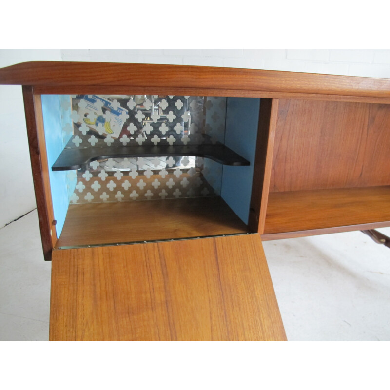 Danish boomerang shaped Løvig desk in teak, Peter LØVIG NIELSEN - 1950s