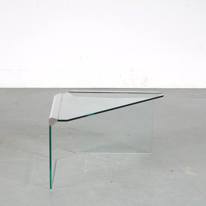 Vintage triangle side table by Pierangelo Gallotti for Gallotti & Radice, Italy 1970s