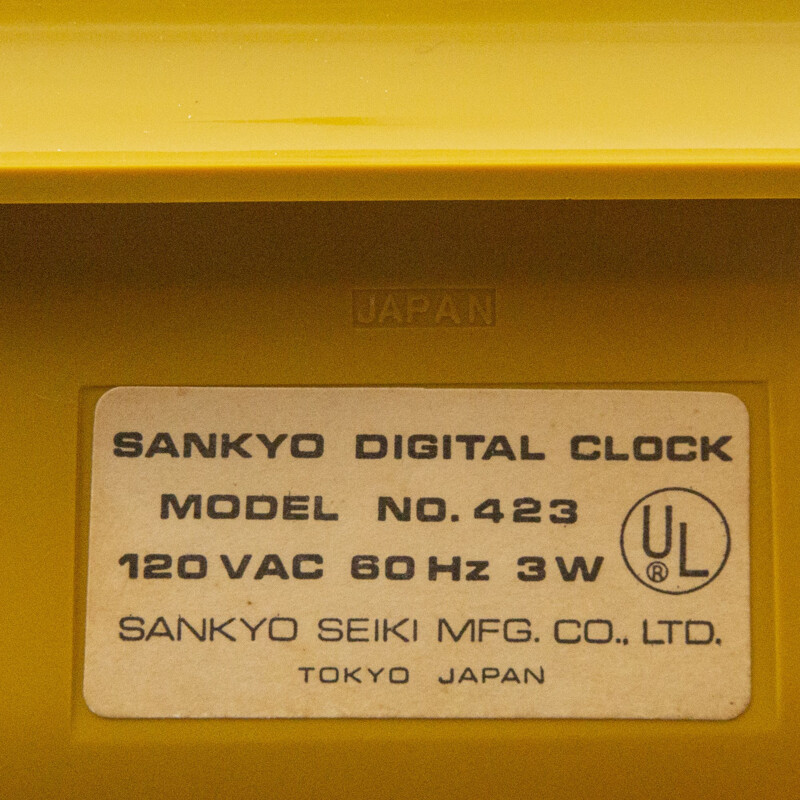 Vintage mustard Sankyo Digi-Glo clock