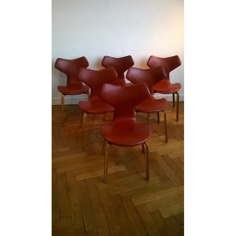 Set of 6 Fritz Hansen "Grand Prix" chairs in leather, Arne JACOBSEN - 1950s