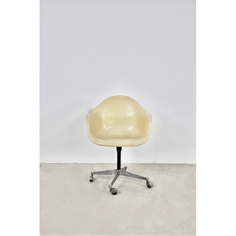 Fauteuil vintage sur roulettes par Charles Ray Eames pour Herman Miller, 1970