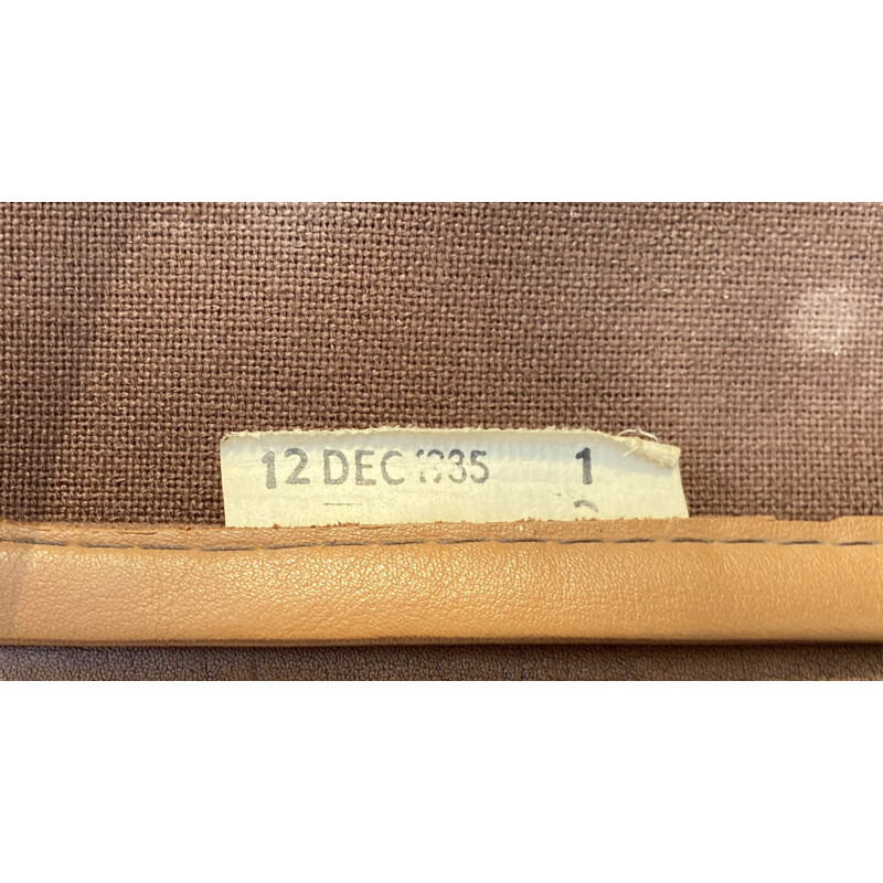 Silla de salón de cuero vintage y otomana Softpad de Eames