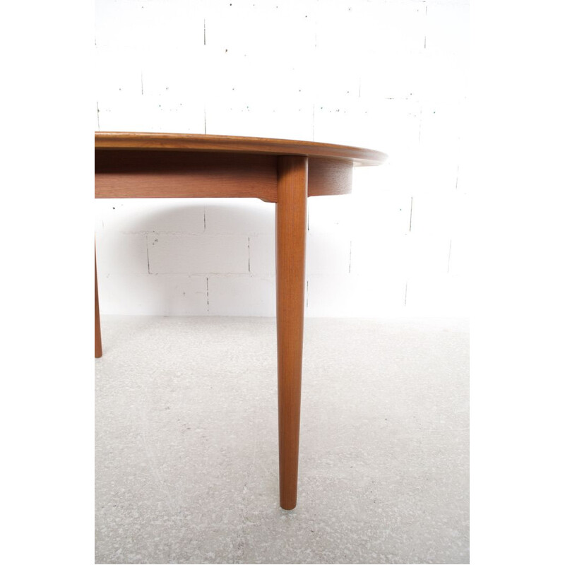 Vintage round teak table by Arne Vodder for Sibast, 1960