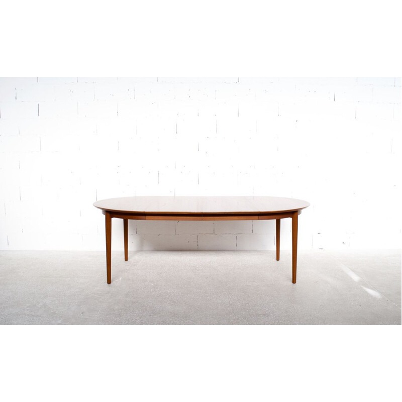 Vintage round teak table by Arne Vodder for Sibast, 1960