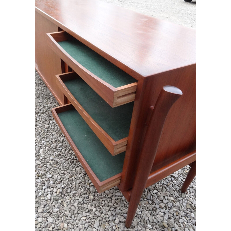 Credenza danese vintage di Finn Juhl