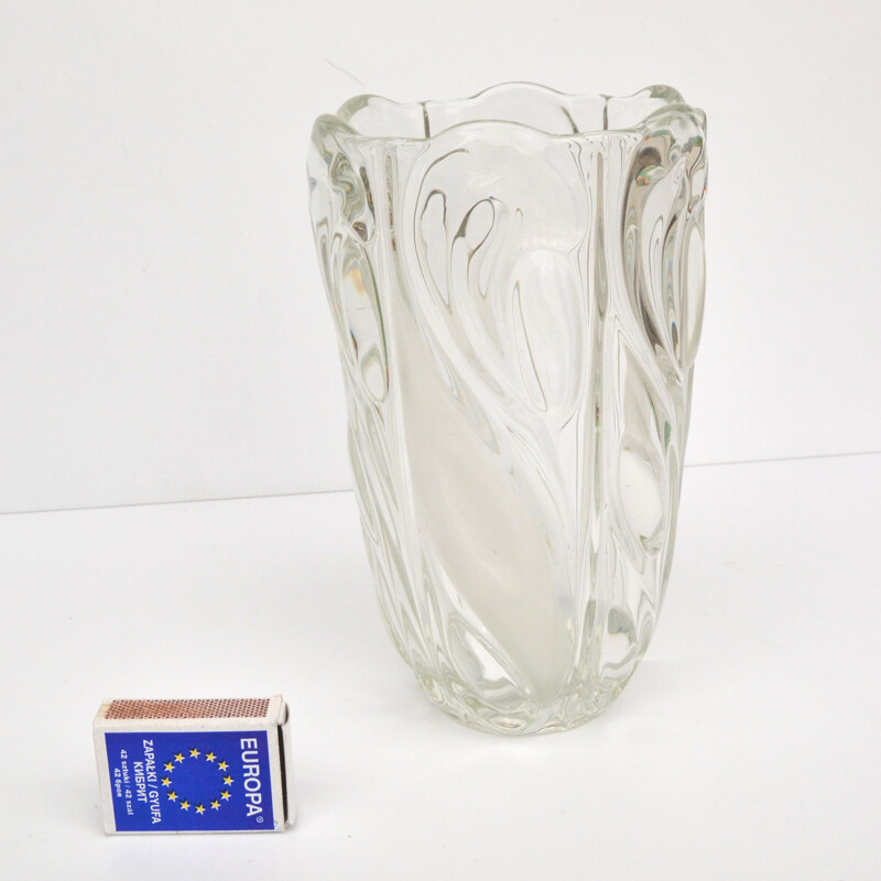 Vase vintage en verre de sodium de F. Peceny pour Heřmanova Hut, 1970