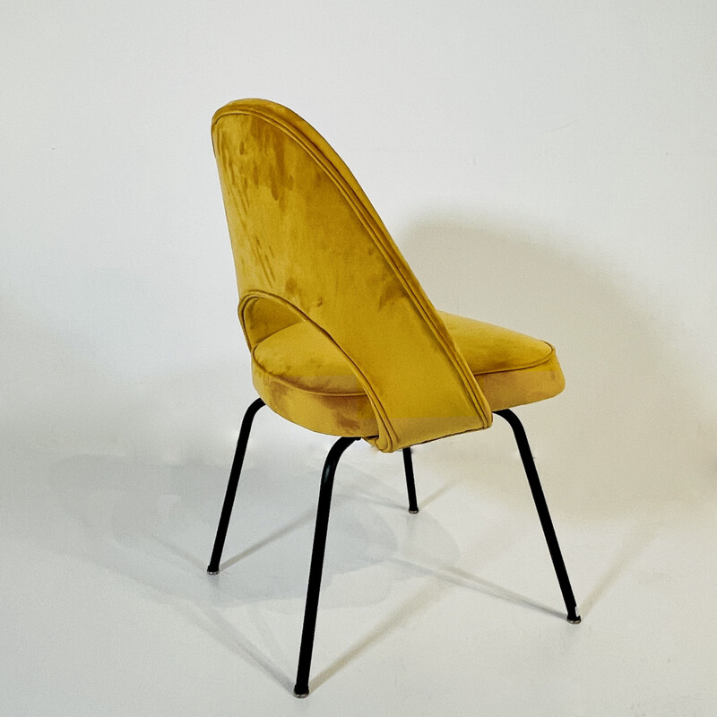 Vintage velvet chair by Eero Saarinen for Knoll International