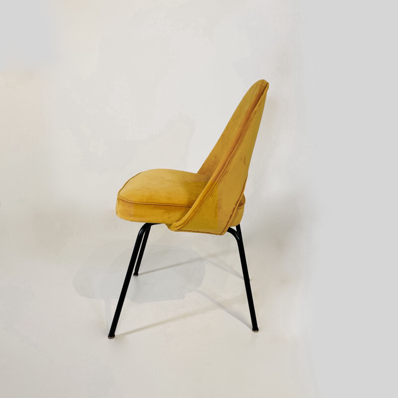 Chaise vintage en velours par Eero Saarinen pour Knoll International