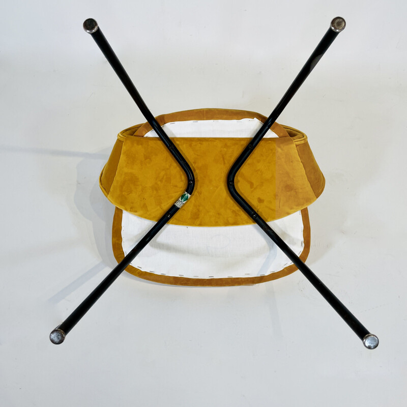 Vintage velvet chair by Eero Saarinen for Knoll International