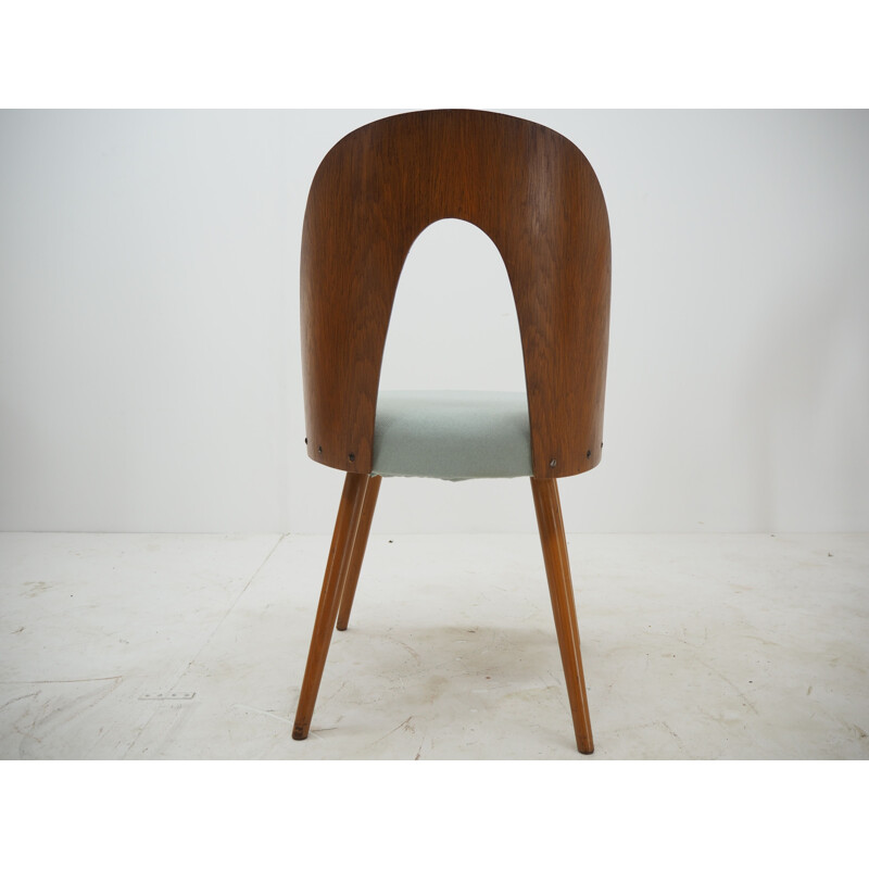 Conjunto de 4 cadeiras de madeira vintage por Antonin Suman, 1960