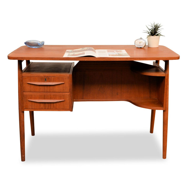 Bureau vintage danois en teck par Tibergaard