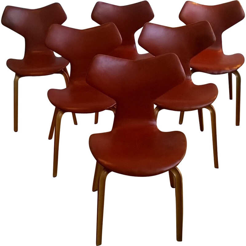 Suite de 6 chaises "Grand Prix" Fritz Hansen en cuir, Arne JACOBSEN - 1950