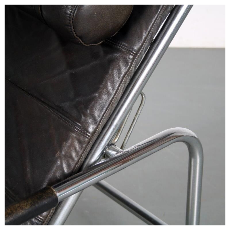 Vintage "Genni" black leather armchair by Gabriele Mucchi for Zanotta, Italy 1980