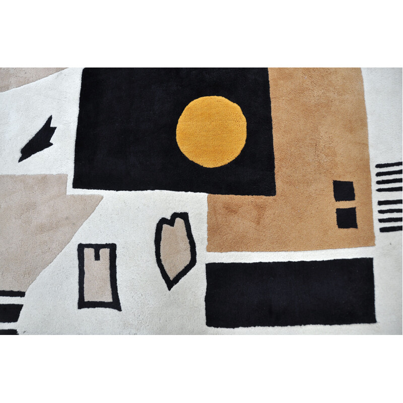 Vintage hand-woven rug with abstract pattern, 1980