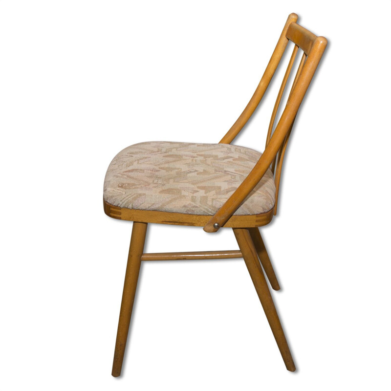 Juego de 4 sillas vintage de madera de haya de Antonín Šuman para Mier, 1960.