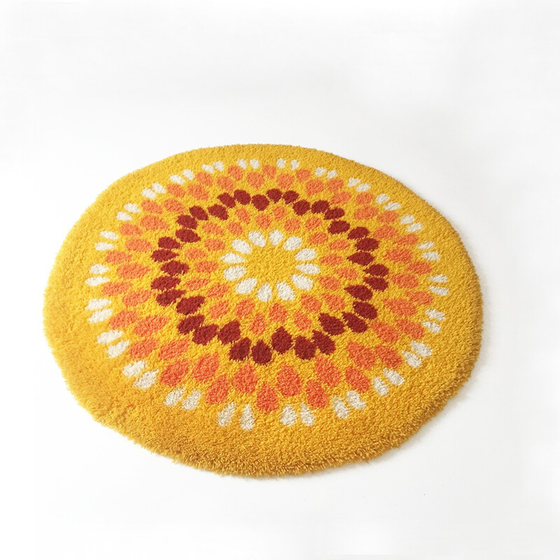 Vintage circular pop art rug on wool - 1970s