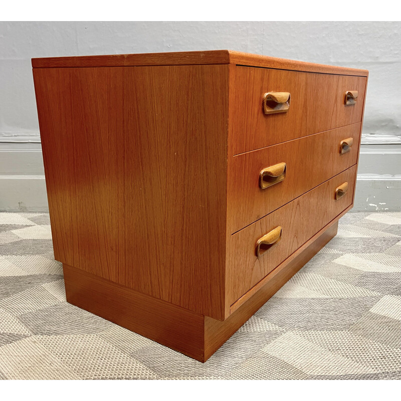 Vintage G Plan teak chest of brawers, UK 1975