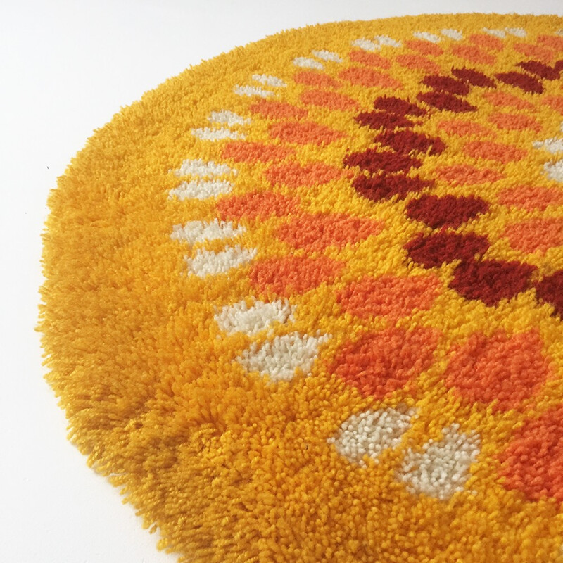 Vintage circular pop art rug on wool - 1970s