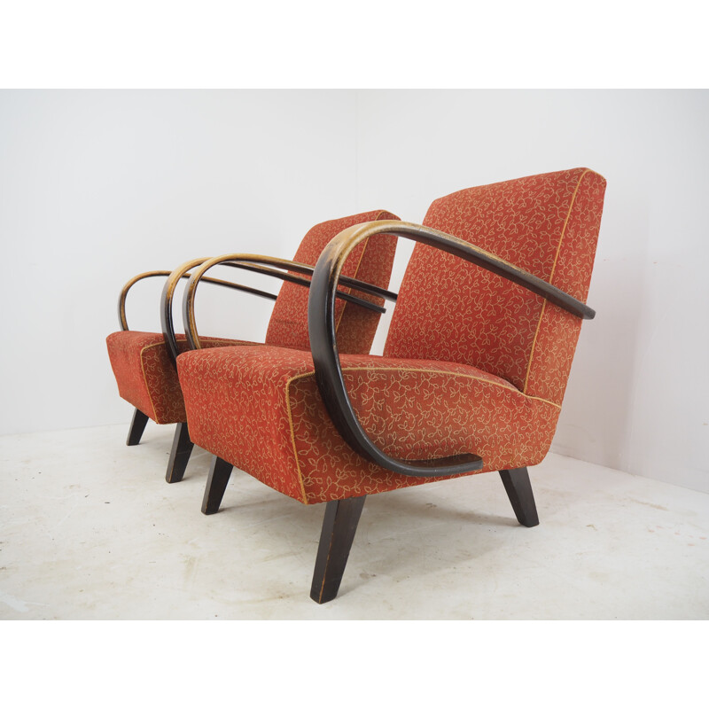 Pair of Art Deco vintage armchairs by Jindrich Halabala, Czechoslovakia 1940s