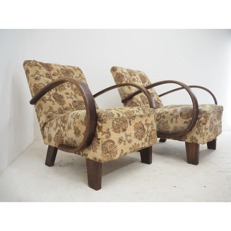 Pair of Art Deco vintage armchairs by Jindrich Halabala, Czechoslovakia 1940s