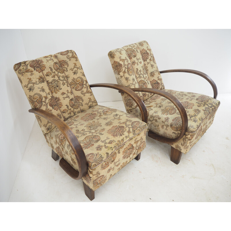 Pair of Art Deco vintage armchairs by Jindrich Halabala, Czechoslovakia 1940s