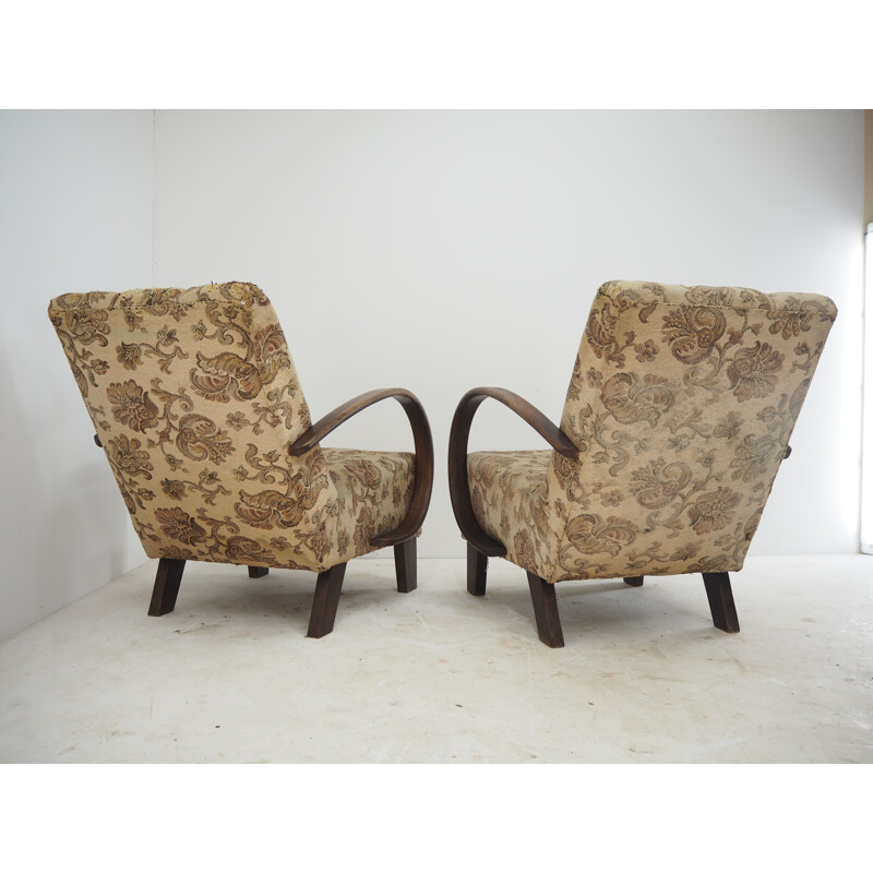 Pair of Art Deco vintage armchairs by Jindrich Halabala, Czechoslovakia 1940s