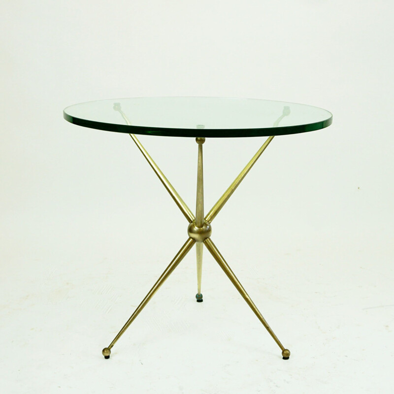 Vintage circular coffee table in brass and glass, Italy 1950