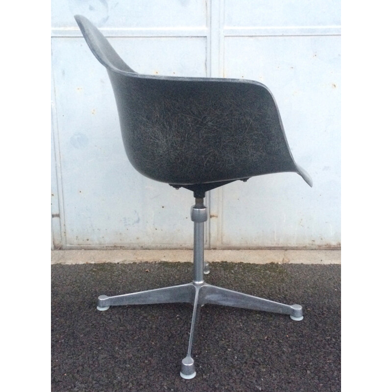 Vintage Herman Miller grey chair, Charles & Ray EAMES - 1950s