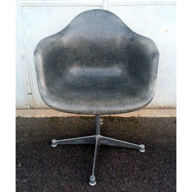 Vintage Herman Miller grey chair, Charles & Ray EAMES - 1950s